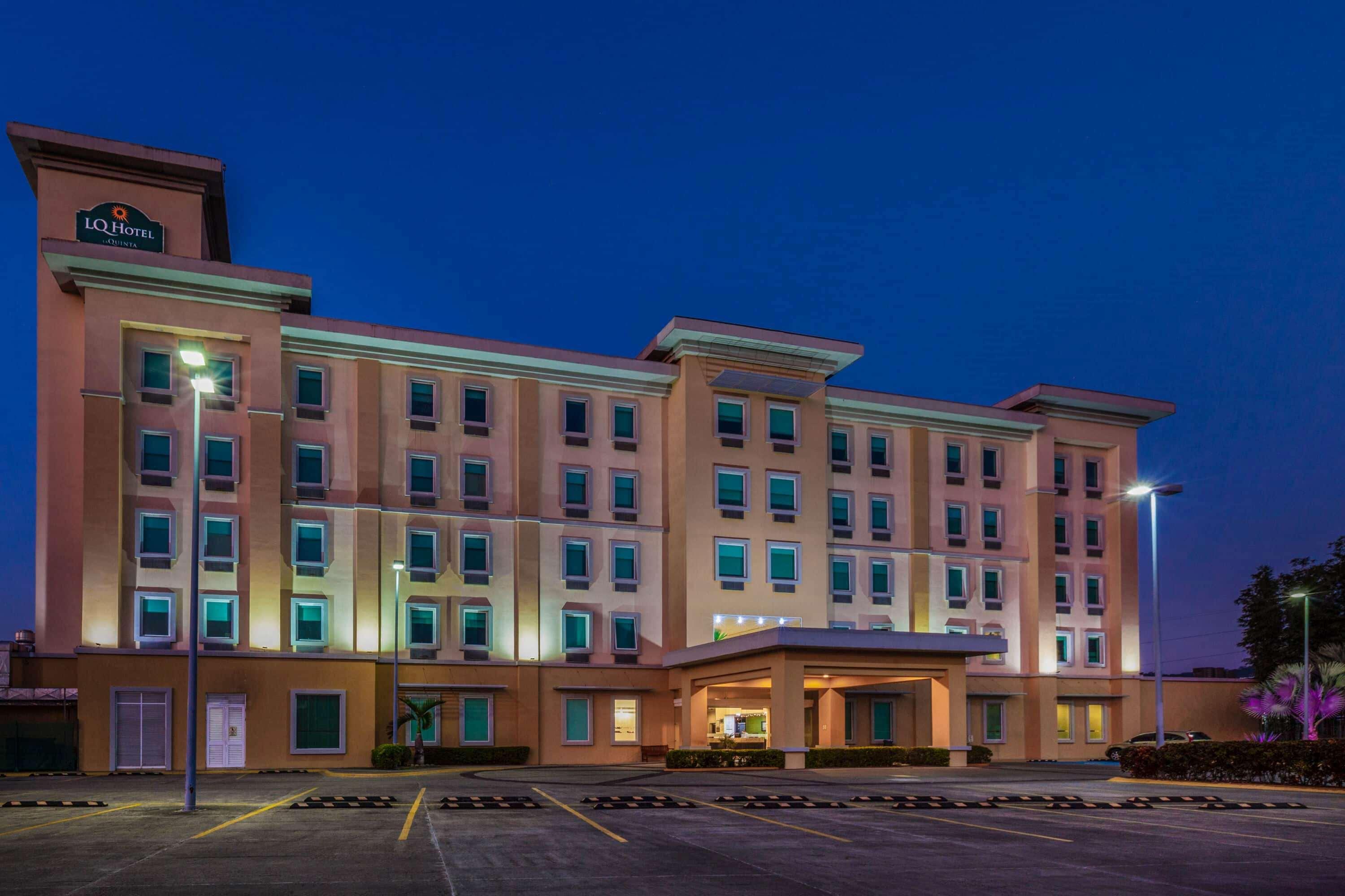 La Quinta By Wyndham Poza Rica Hotel Екстериор снимка