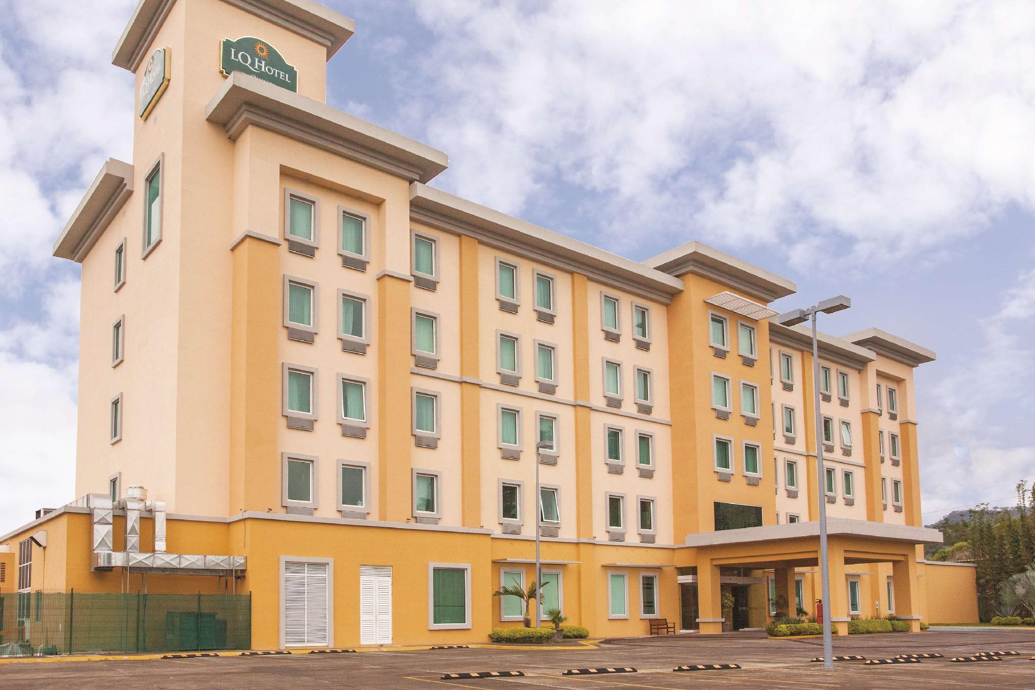 La Quinta By Wyndham Poza Rica Hotel Екстериор снимка