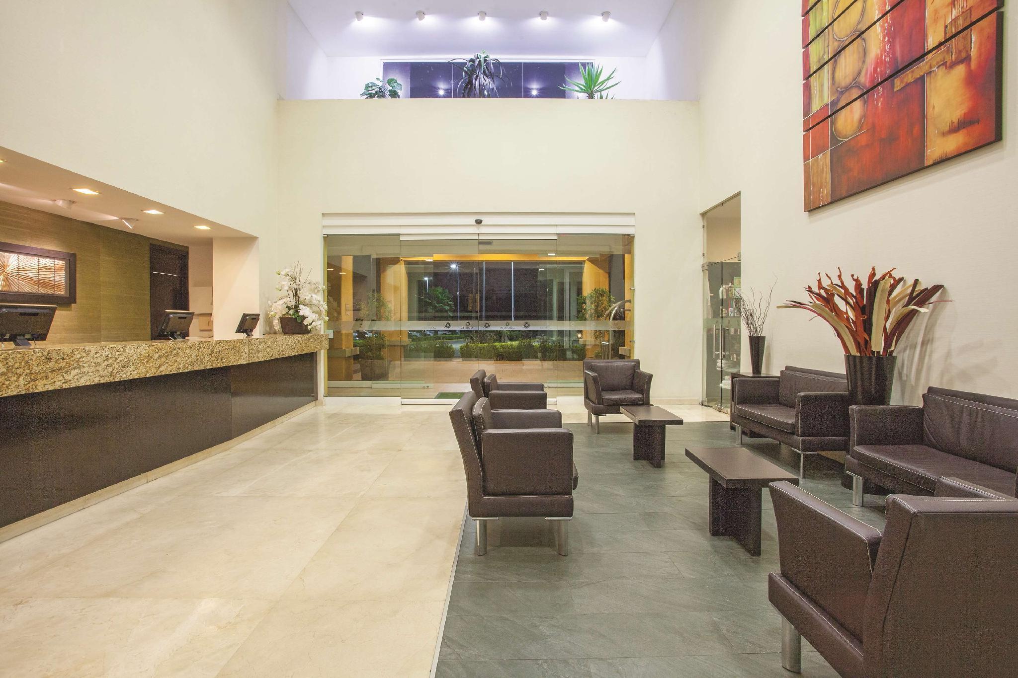 La Quinta By Wyndham Poza Rica Hotel Екстериор снимка