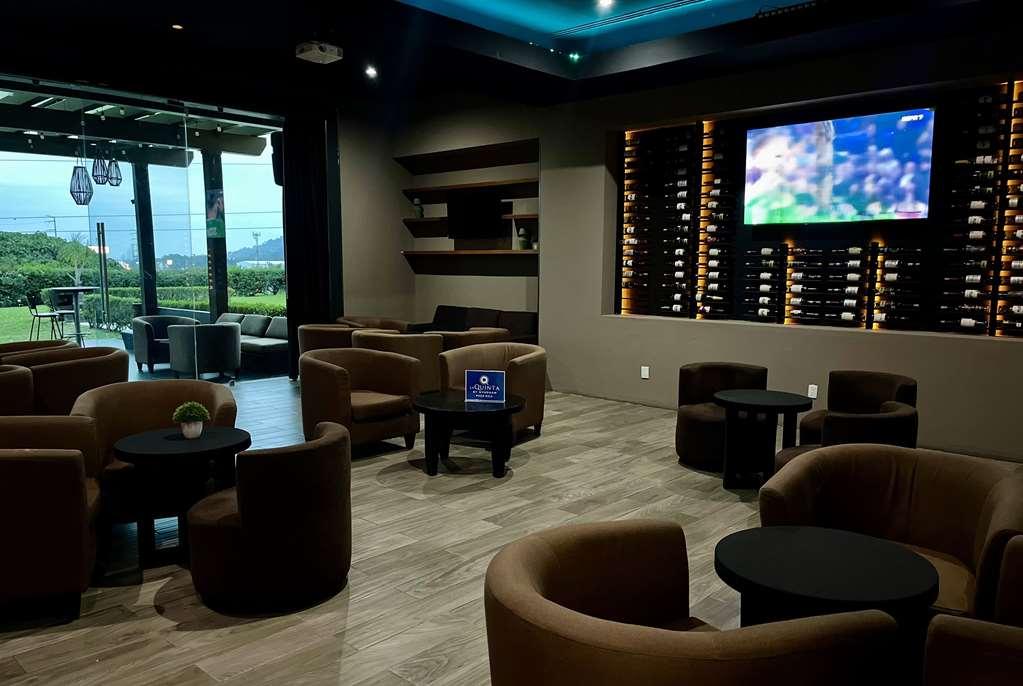 La Quinta By Wyndham Poza Rica Hotel Ресторант снимка